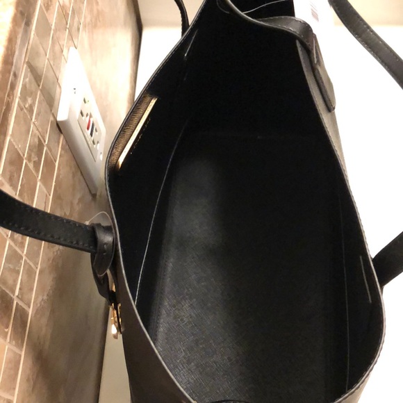 Authentic NWT Michael Kors Trista Tote Wristlet - Picture 4 of 6